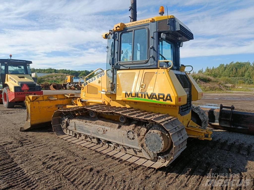 Komatsu D51PX-22 Pásové dozery