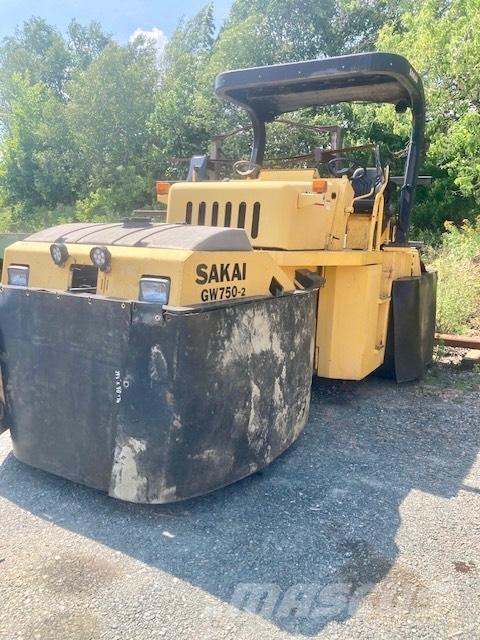 Sakai GW 750-2 Finišery