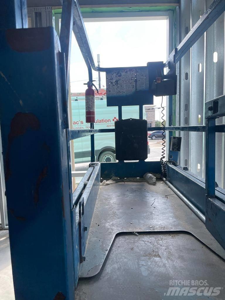 Genie GS 1930 Nůžková zvedací plošina