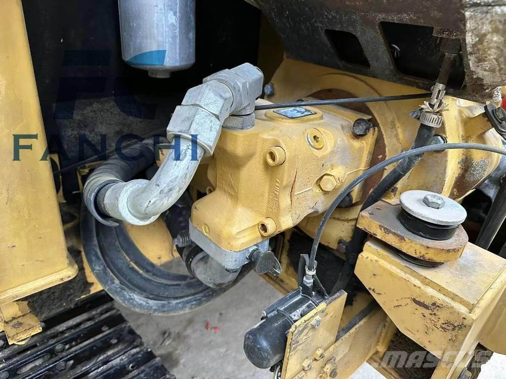 CAT 305.5E2 Mini rýpadla < 7t