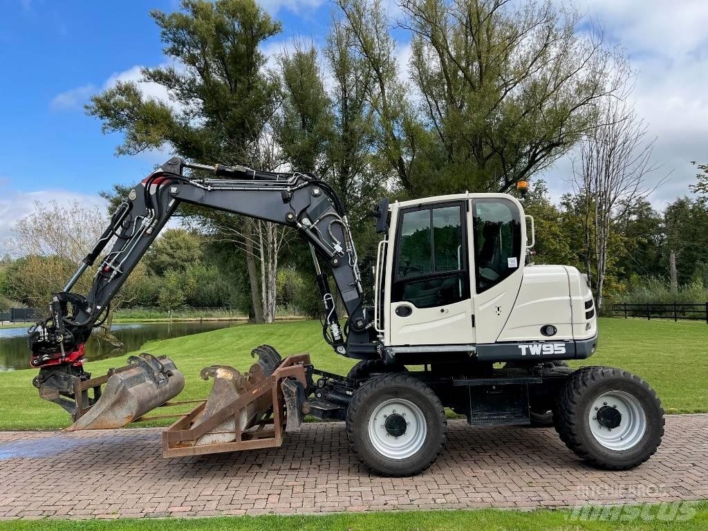 Terex Schaeff TW 95 Midi rýpadla 7t - 12t