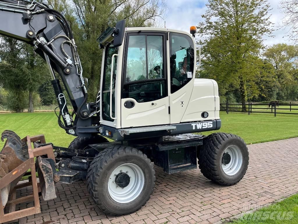 Terex Schaeff TW 95 Midi rýpadla 7t - 12t