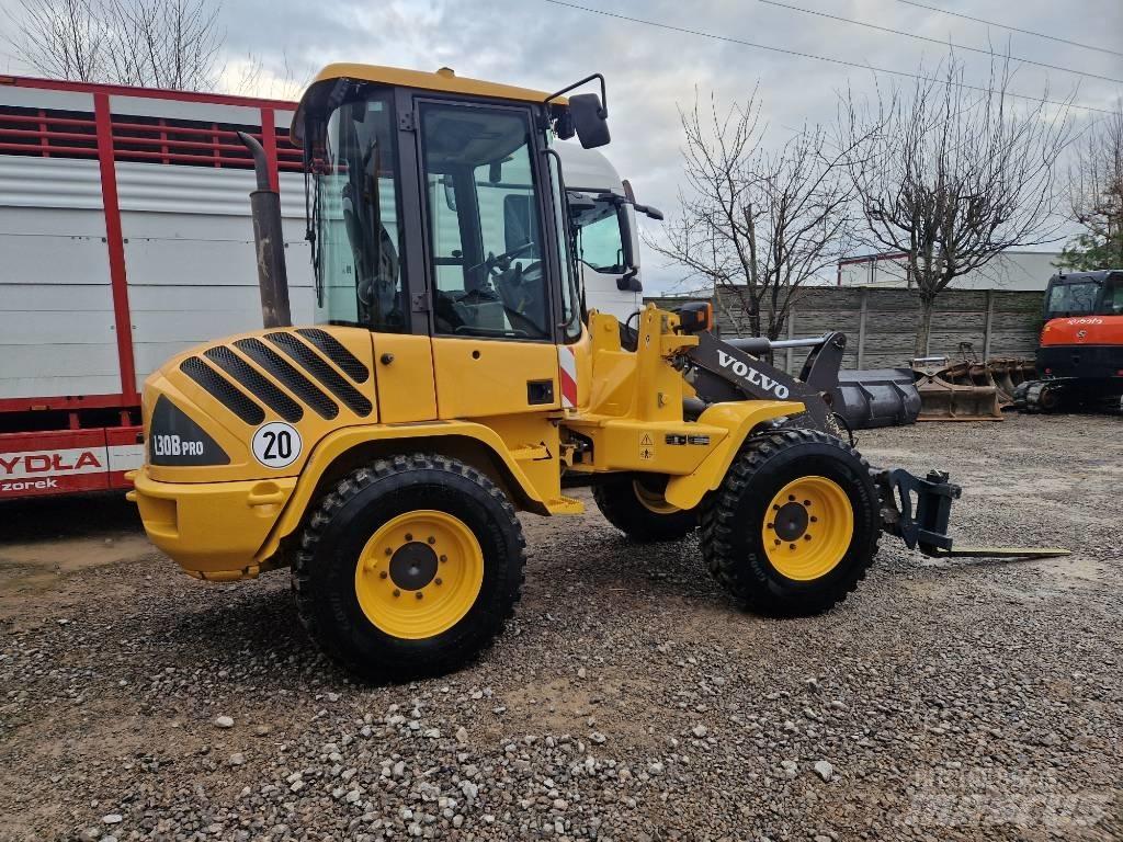 Volvo L 30 Kolové nakladače