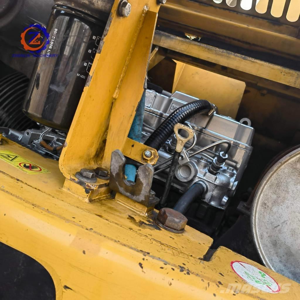 CAT 308 D Midi rýpadla 7t - 12t