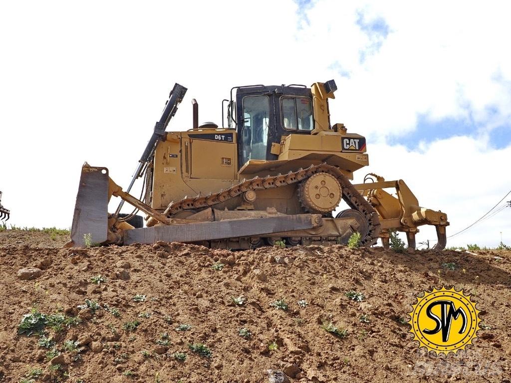 CAT D 6 T XL Pásové dozery