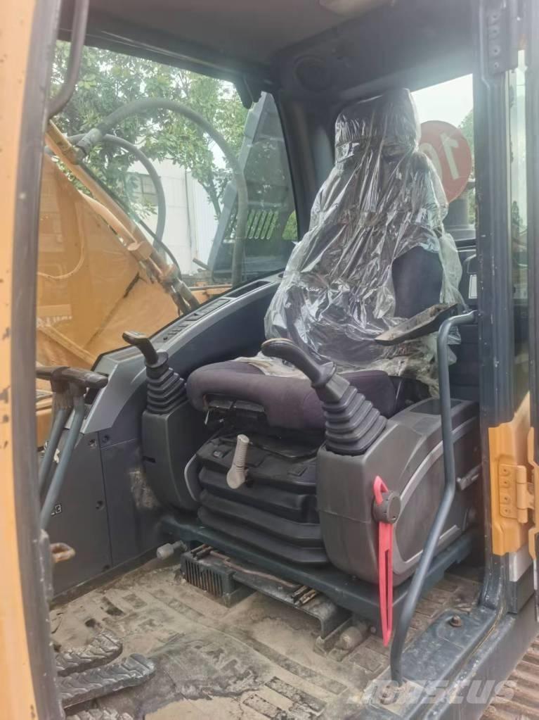 Hyundai R220LC-9S Pásová rýpadla