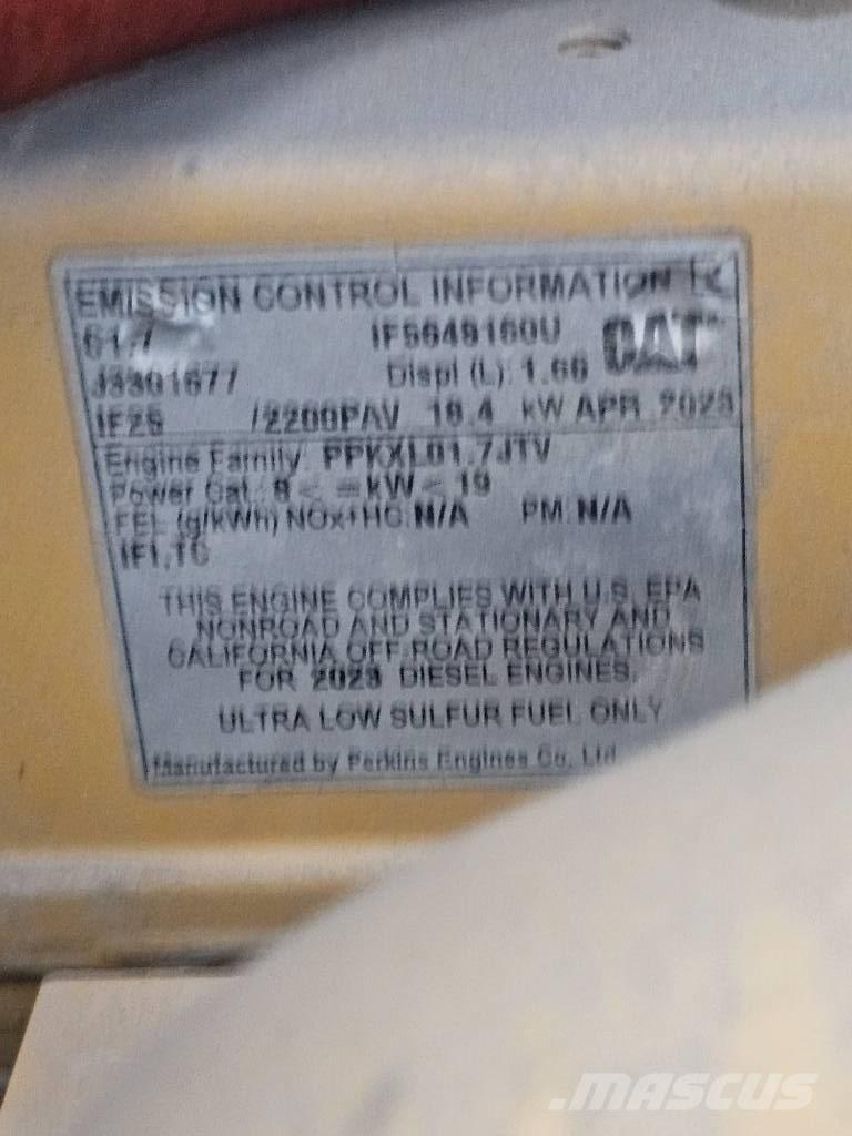 CAT CB 2.7 GC Půdní kompaktory