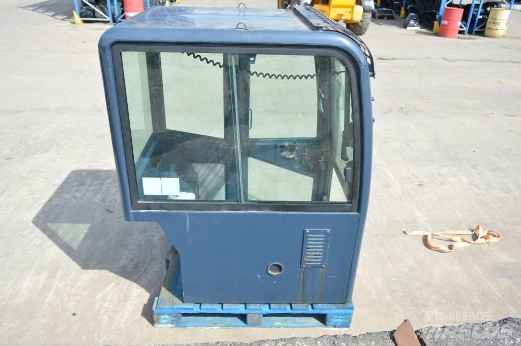 Hanix H 22 cab Mini rýpadla < 7t