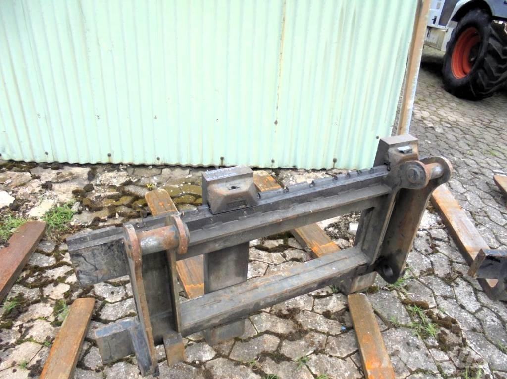 Terex TL 100 Kolové nakladače