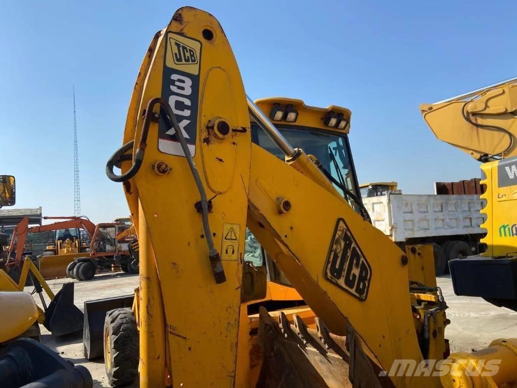 JCB 3 CX Rýpadlo-nakladače
