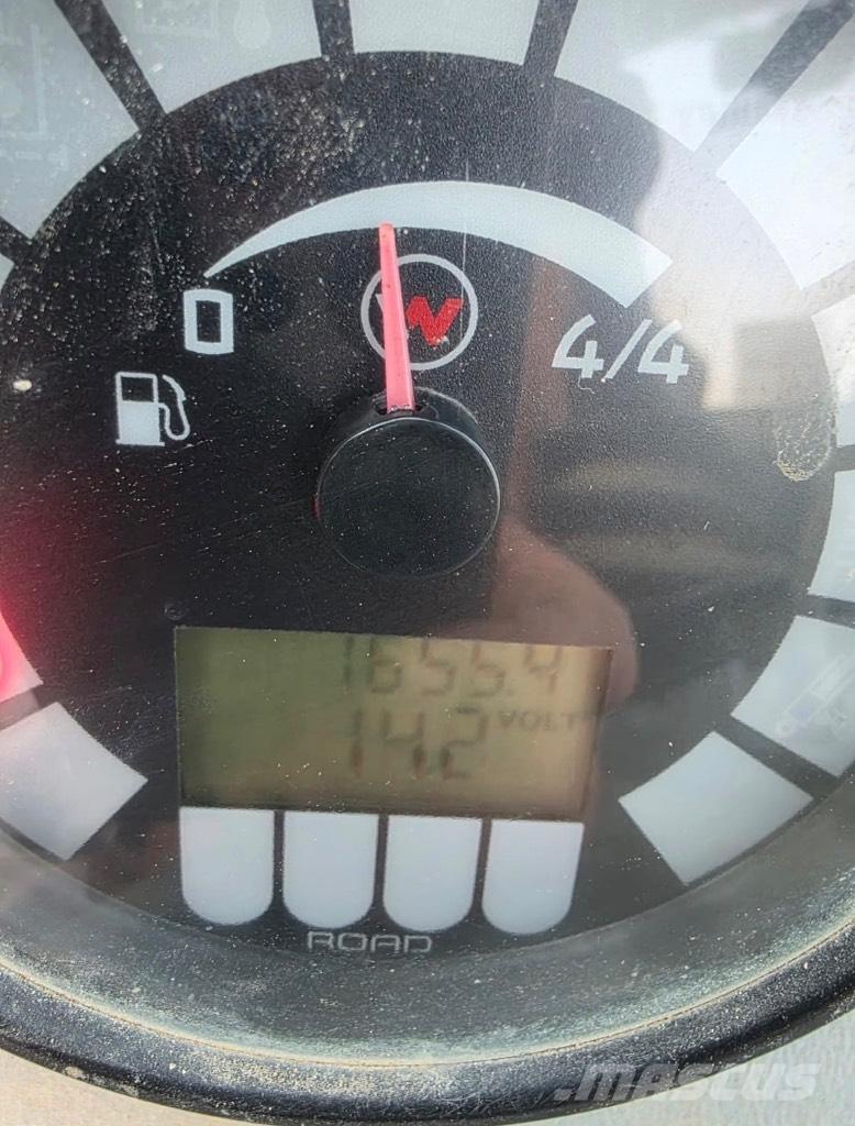 Wacker Neuson 850 Kolové nakladače