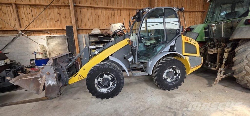 Wacker Neuson 850 Kolové nakladače