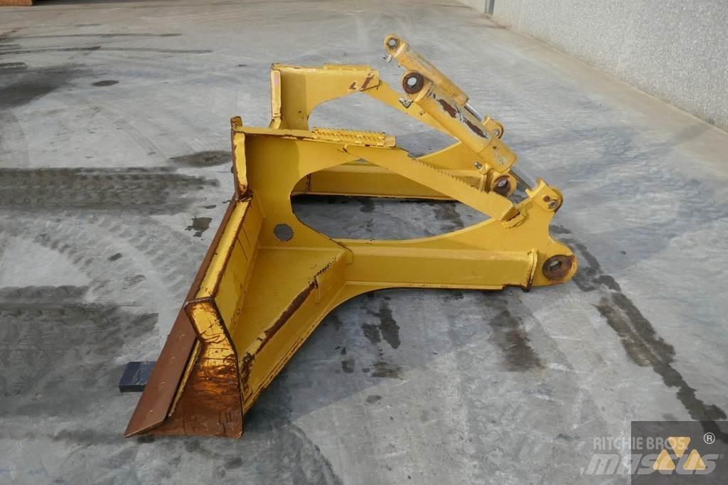 CAT Skidder blade Radlice