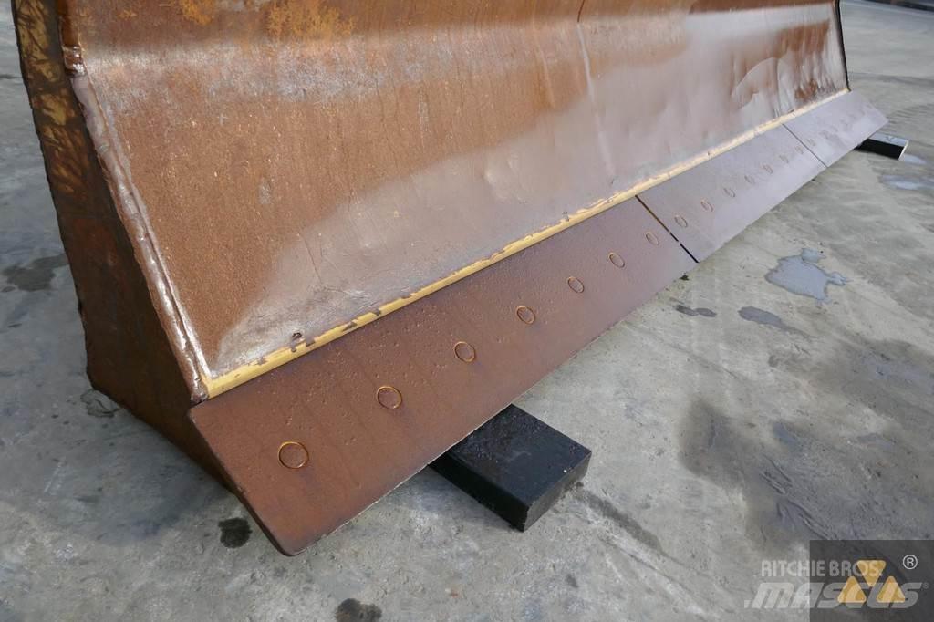 CAT Skidder blade Radlice