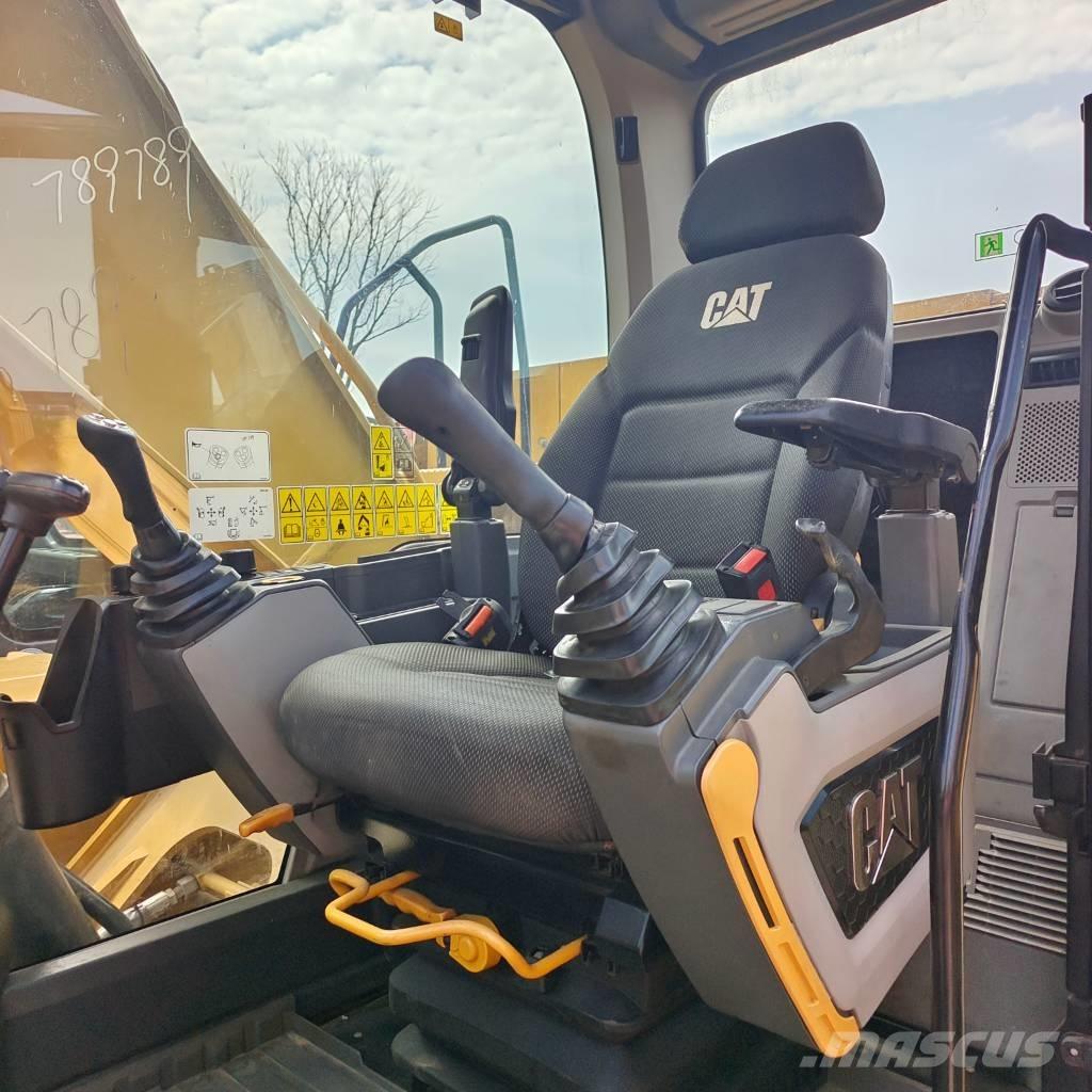 CAT 320  GC Pásová rýpadla