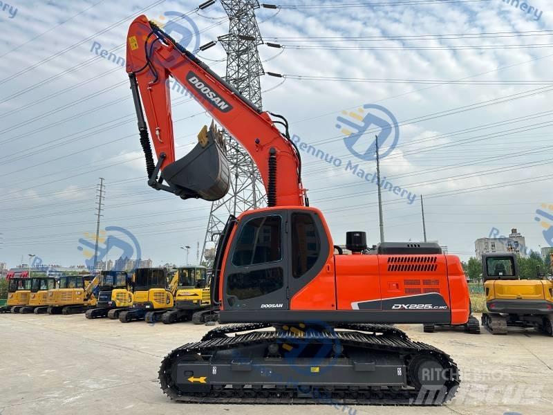 Doosan DX 225 LC-9C Pásová rýpadla