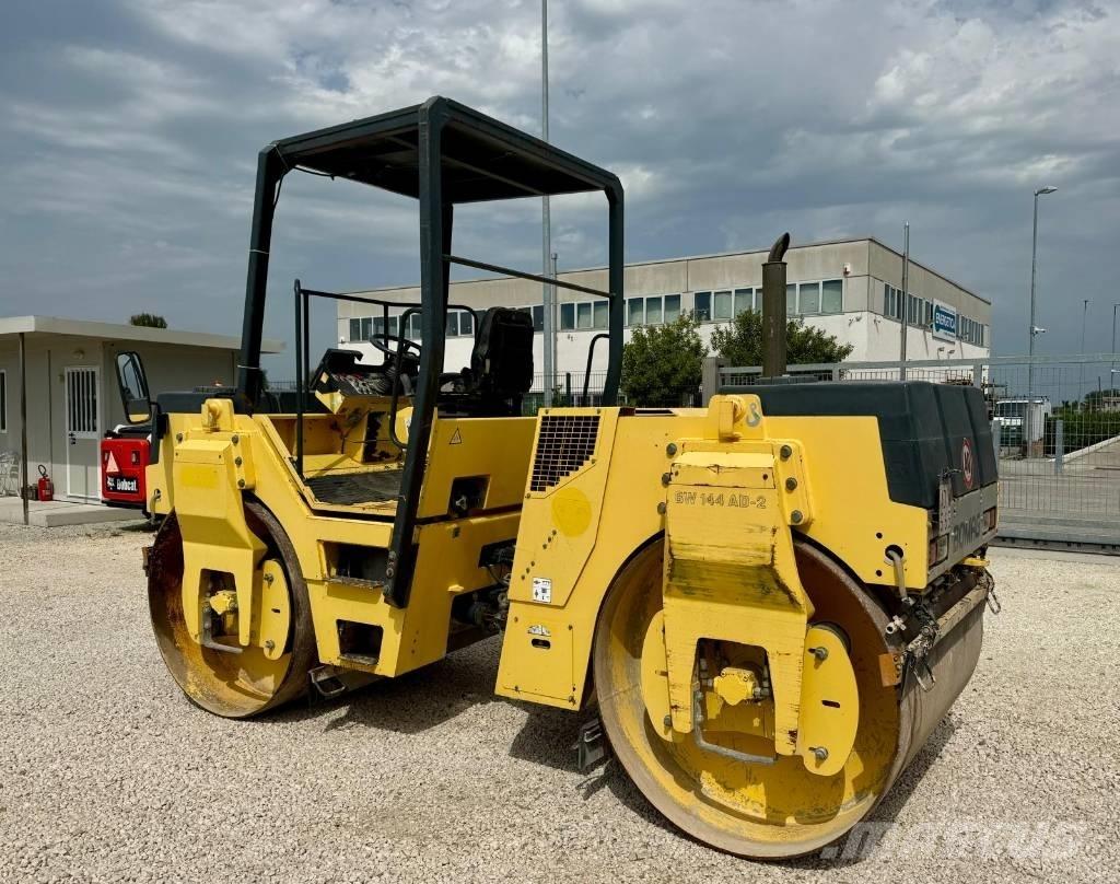Bomag BW 144 AD-2 Tandemové válce