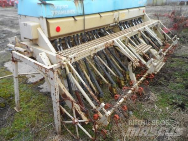 Sulky Tramline Kombinované secí stroje
