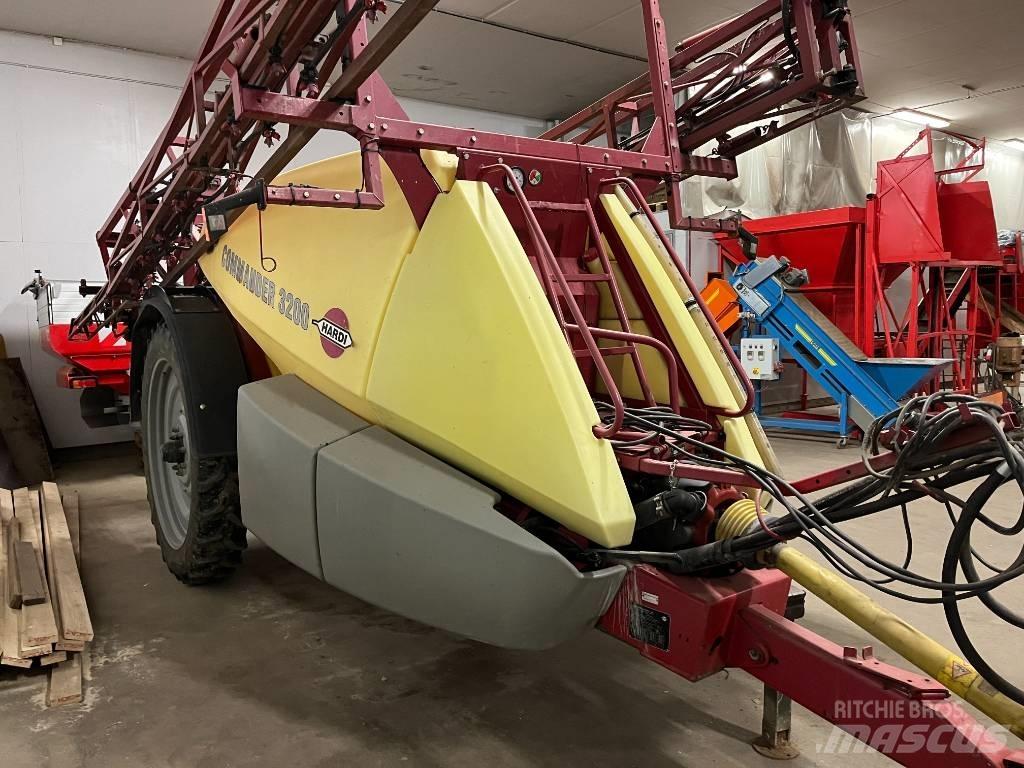 Hardi Commander 3200 Tažené postřikovače