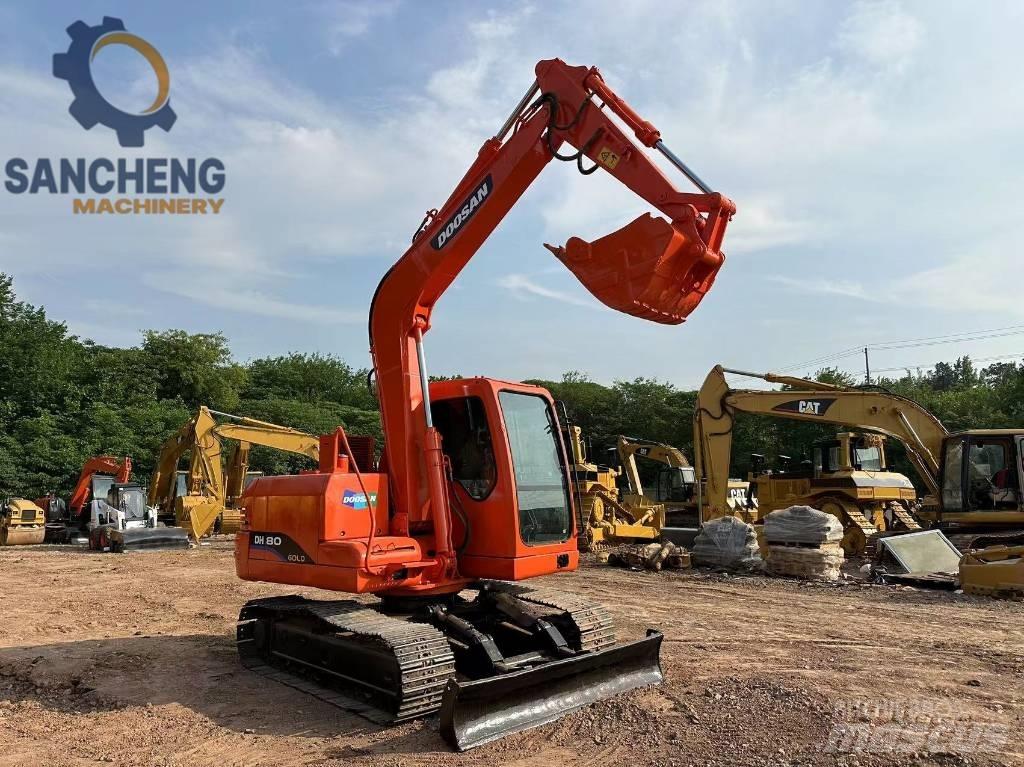Doosan DH 80 Midi rýpadla 7t - 12t