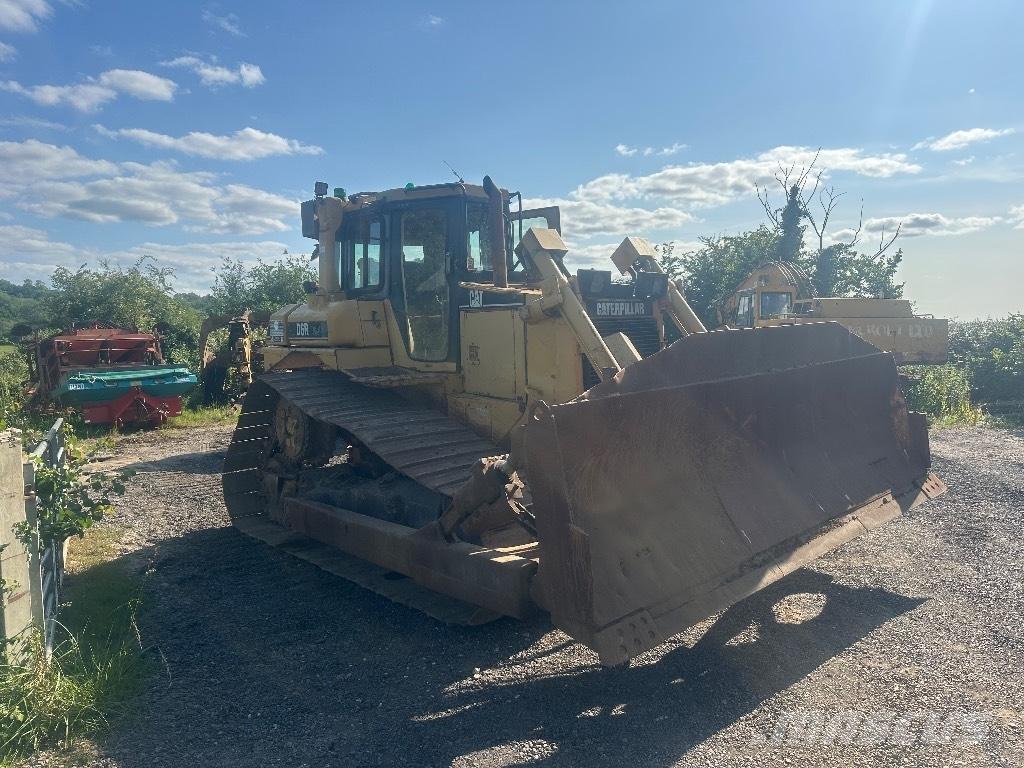 CAT D 6 R LGP Pásové dozery