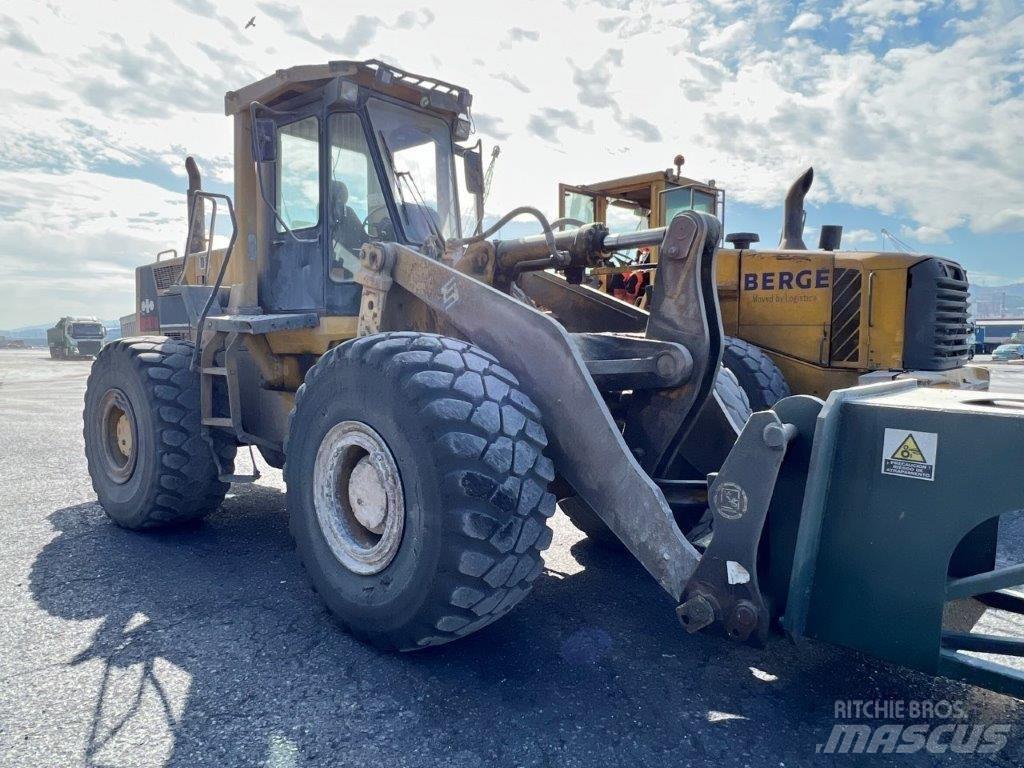 Komatsu WA 470-1 Kolové nakladače