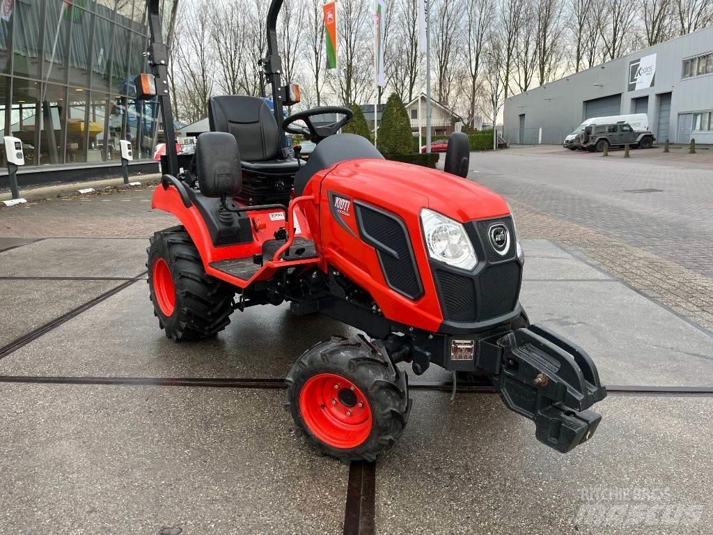Kioti CS2220M Traktory