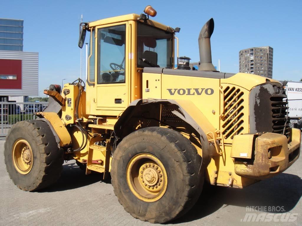 Volvo L 90 E Kolové nakladače