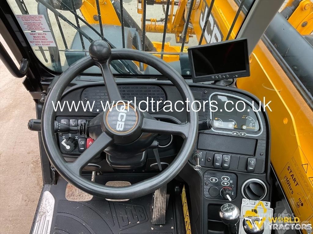 JCB 540-140 Teleskopické manipulátory