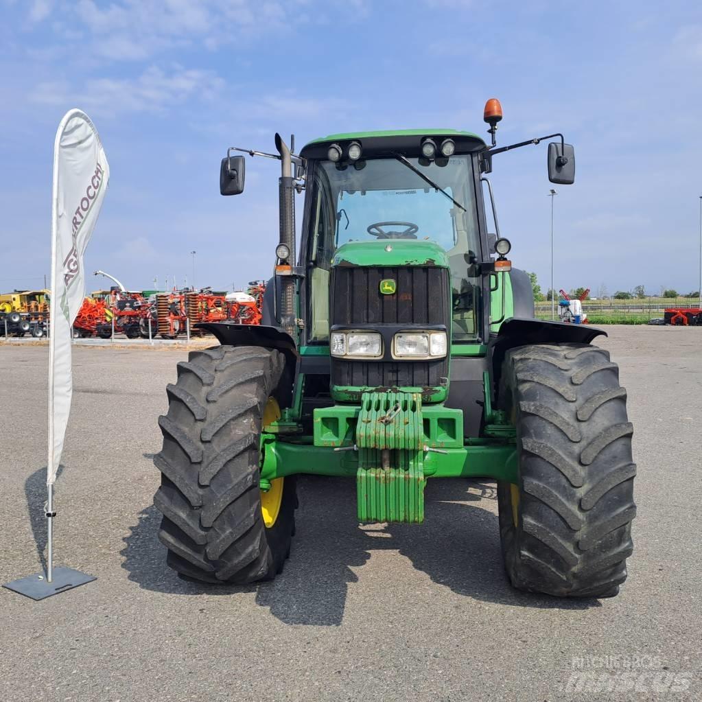 John Deere 6920 S Traktory