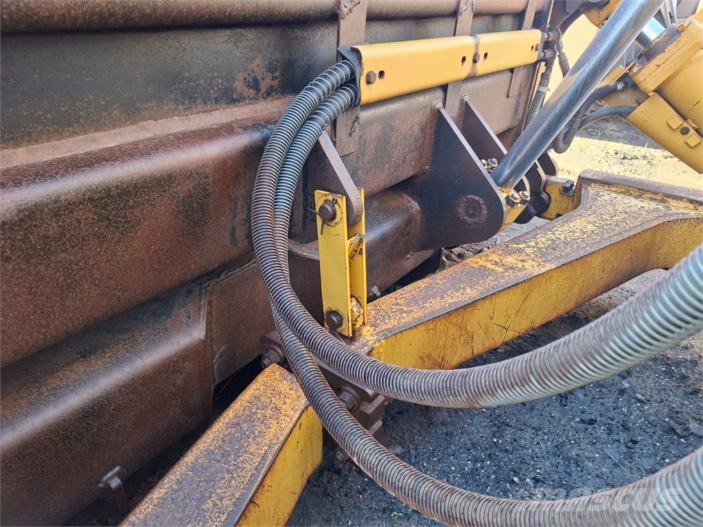 CAT D6T XL Stavebnictví - ostatní