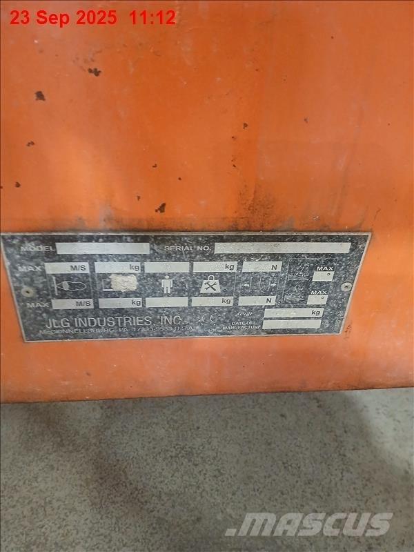 JLG 600 AJ Kloubové plošiny