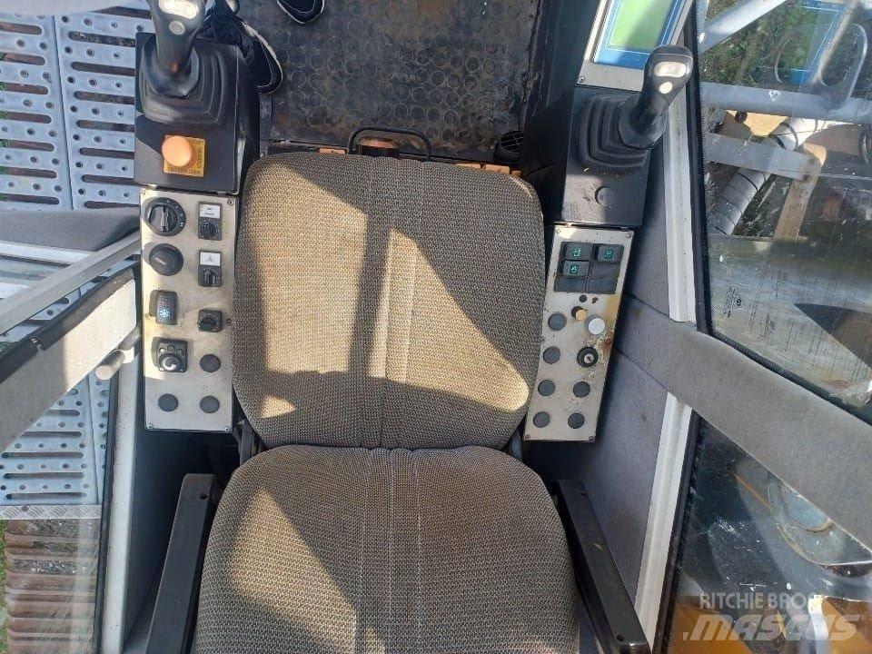 Bauer MC32 Ostatní vrtací zařízení