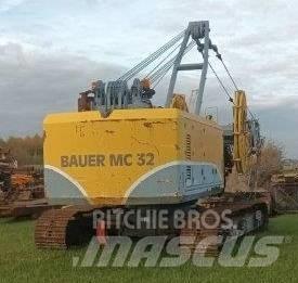 Bauer MC32 Ostatní vrtací zařízení