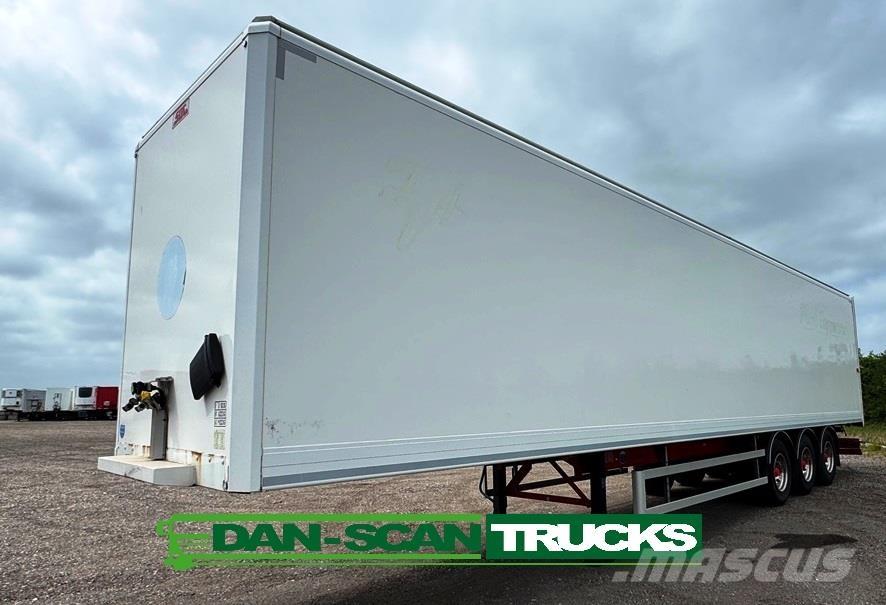 SDC 13,60m boks Skříňové návěsy