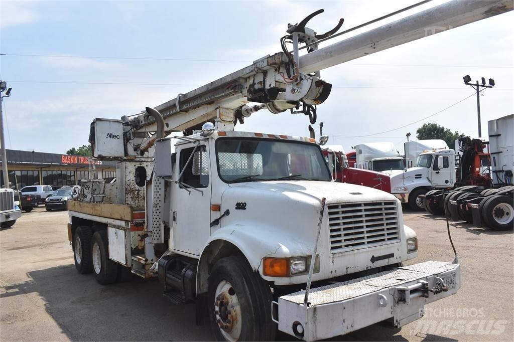 Altec D1090TR Mobilní vrtná souprava