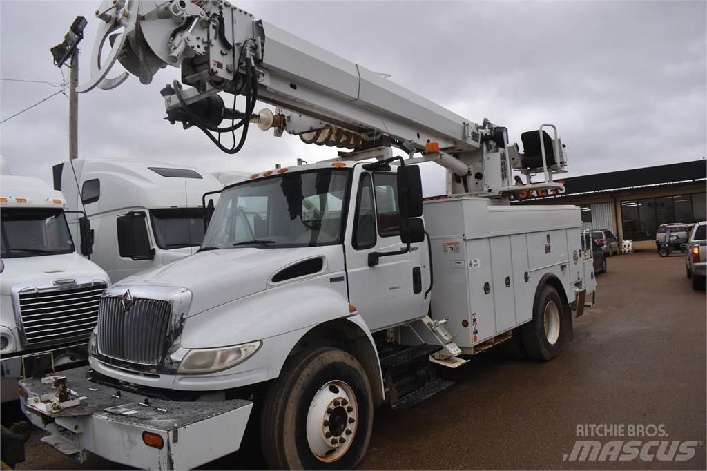 Altec D2045TR Mobilní vrtná souprava