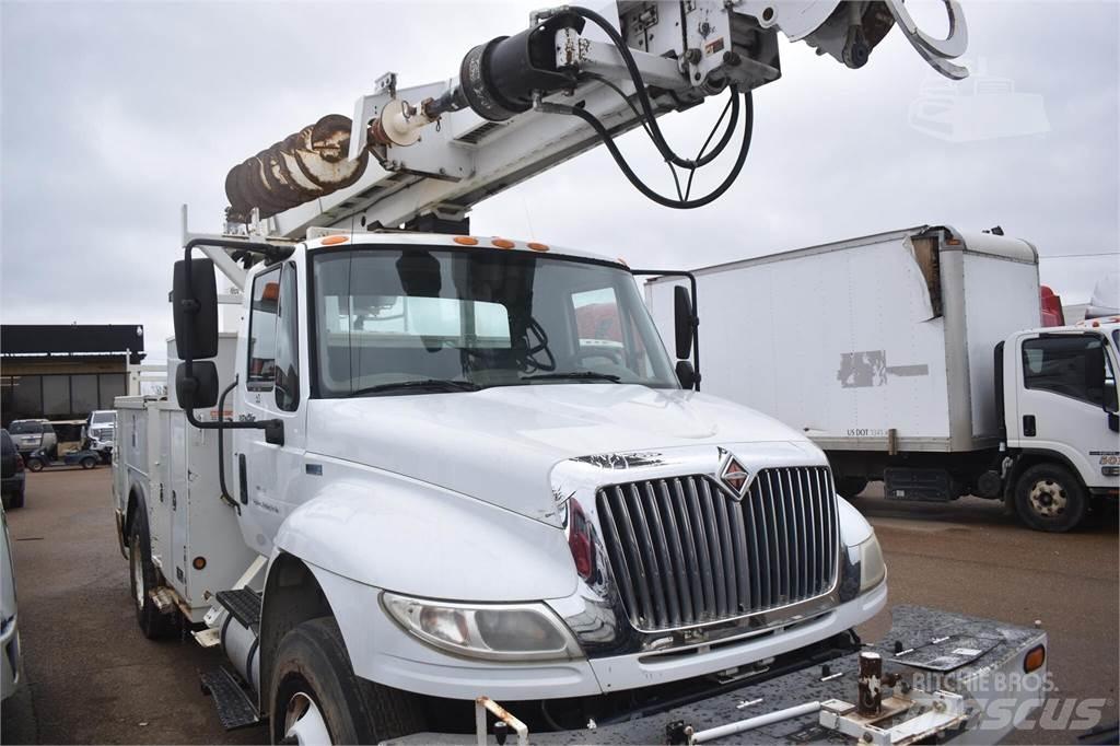 Altec D2045TR Mobilní vrtná souprava
