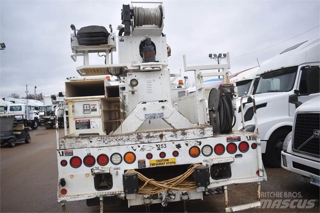 Altec D2045TR Mobilní vrtná souprava