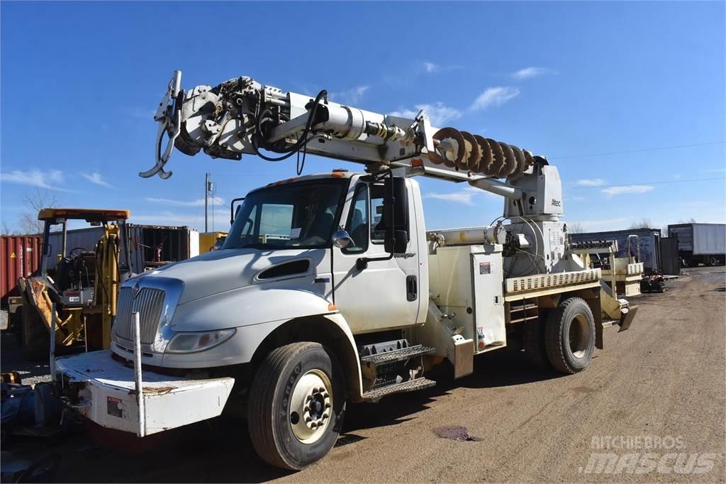 Altec D2045TR Mobilní vrtná souprava