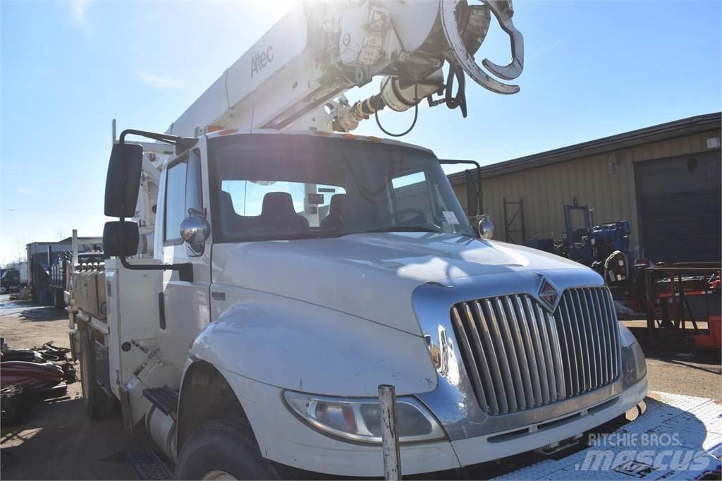 Altec D2045TR Mobilní vrtná souprava