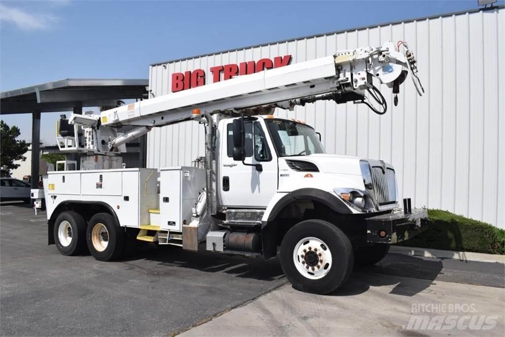Altec D3060ATR Mobilní vrtná souprava