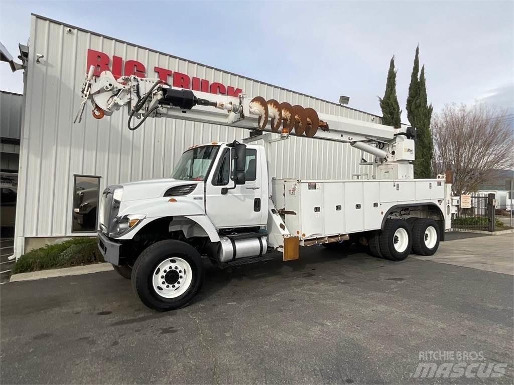 Altec D4065BTR Mobilní vrtná souprava