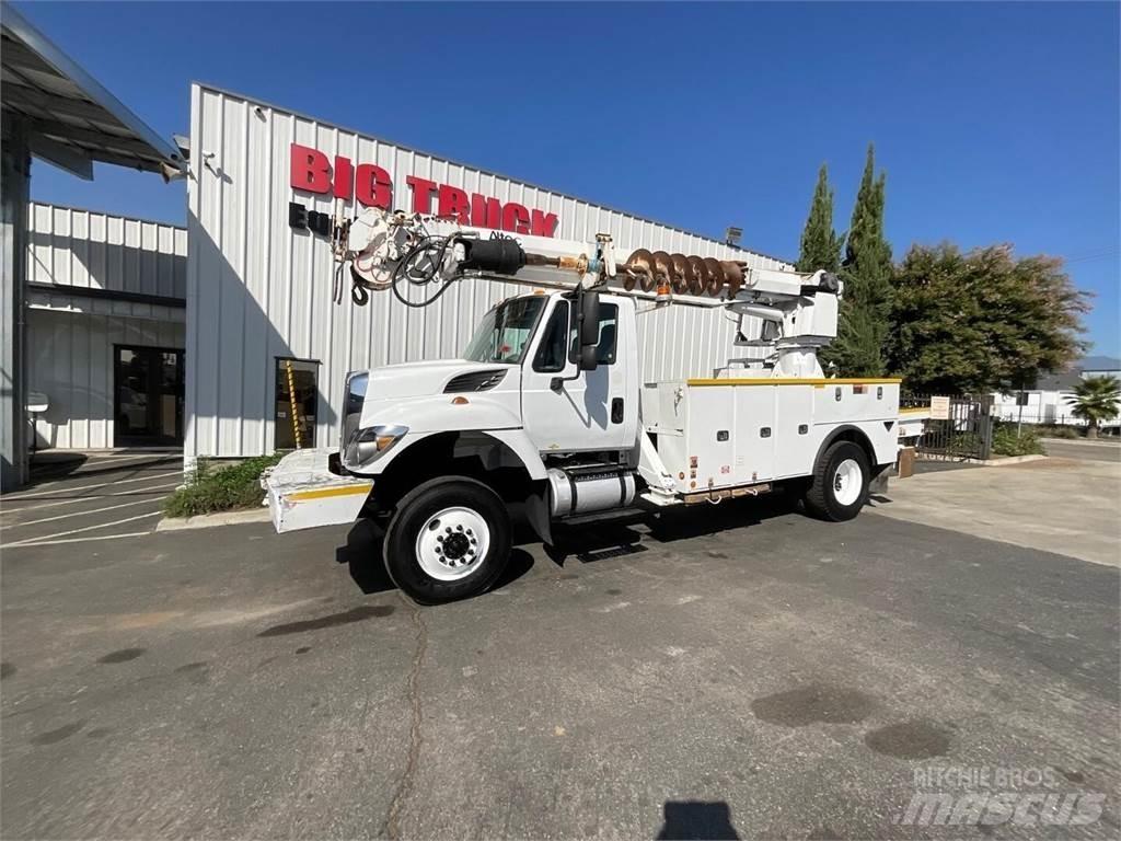 Altec DC47TR Mobilní vrtná souprava