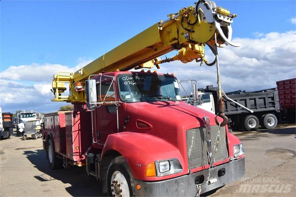 Altec DM47T Mobilní vrtná souprava