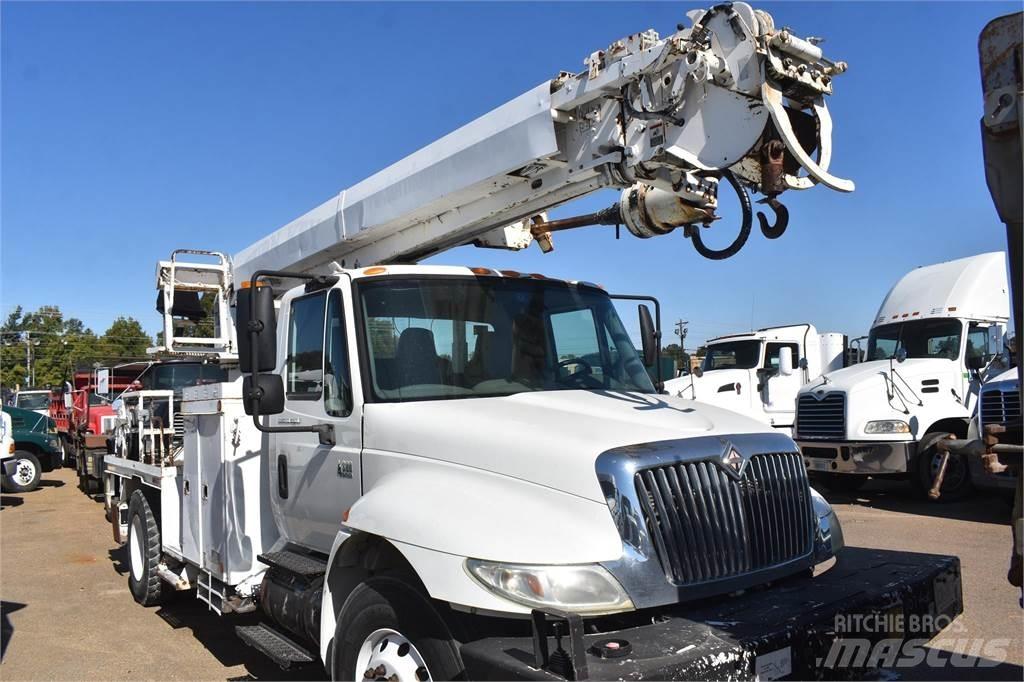 Altec DM47TR Mobilní vrtná souprava