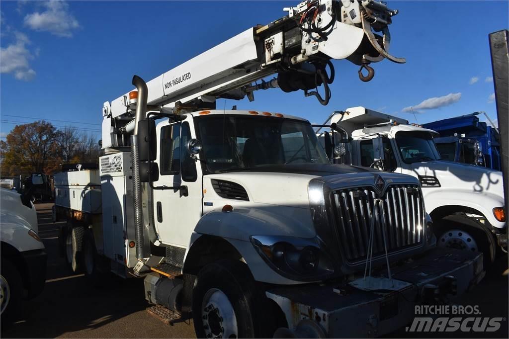 Altec DM47TR Mobilní vrtná souprava