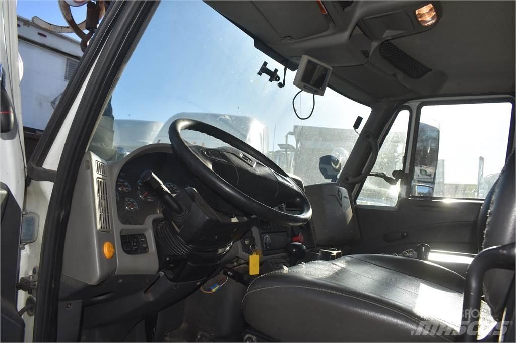 Altec DM47TR Mobilní vrtná souprava