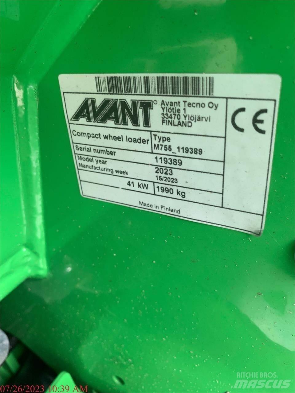 Avant 755I Kolové nakladače