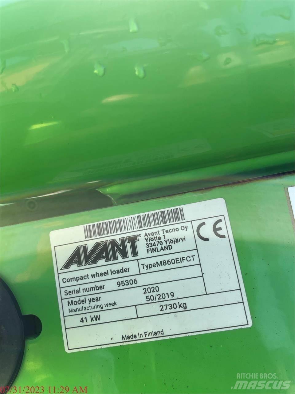 Avant 860I Kolové nakladače